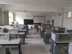 郑州工程技术学院传感器实验台顺利验收